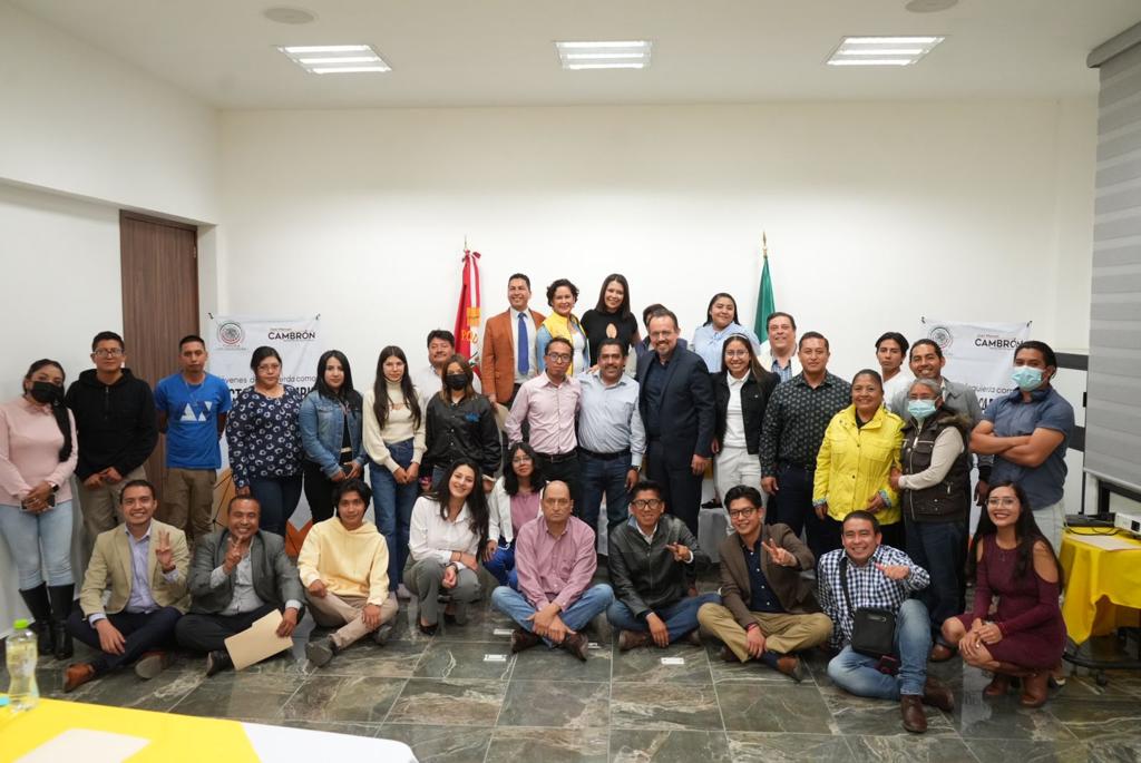 Con gran éxito clausura Juan Manuel Cambrón taller Jóvenes de Izquierda